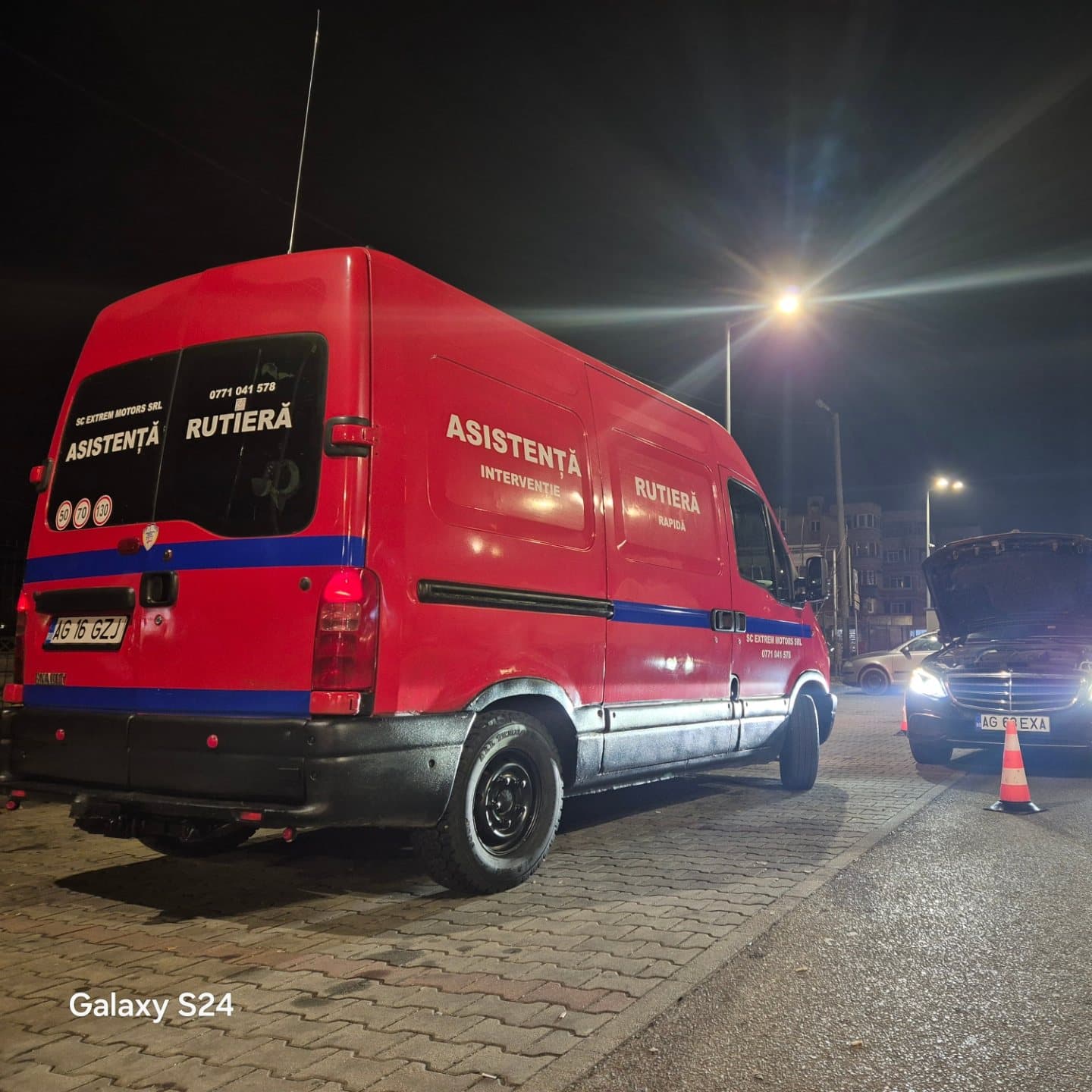 Tractare autoturism avariat județul Argeș